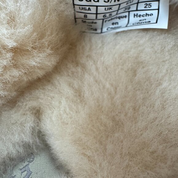 UGG Moccasins - Picture 9 of 9